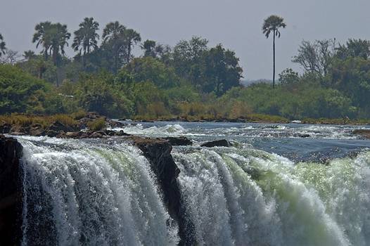 007_DG05_ZIM_VICFALLS036