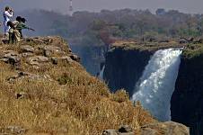 Zimbabwe

Victoria Falls

September 2005

Foto: David Gannon

E-mail: David.Gannon@gmx.de