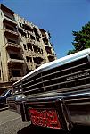 Beirut, Libanon. <br><br>Zerstörte Gebäude an der so genannten Green Line.  Die Grenzlinie zwischen christlichem und muslimischem Viertel war während des Bürgerkriegs heftig umkämpft <br><br>Mai 2000.<br><br>Photograph: David Gannon<br><br>E-mail: David.Gannon@gmx.de