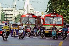 Bangkok, Thailand. <br>Januar 2003.<br><br>Photograph: David Gannon<br><br>E-mail: David.Gannon@gmx.de